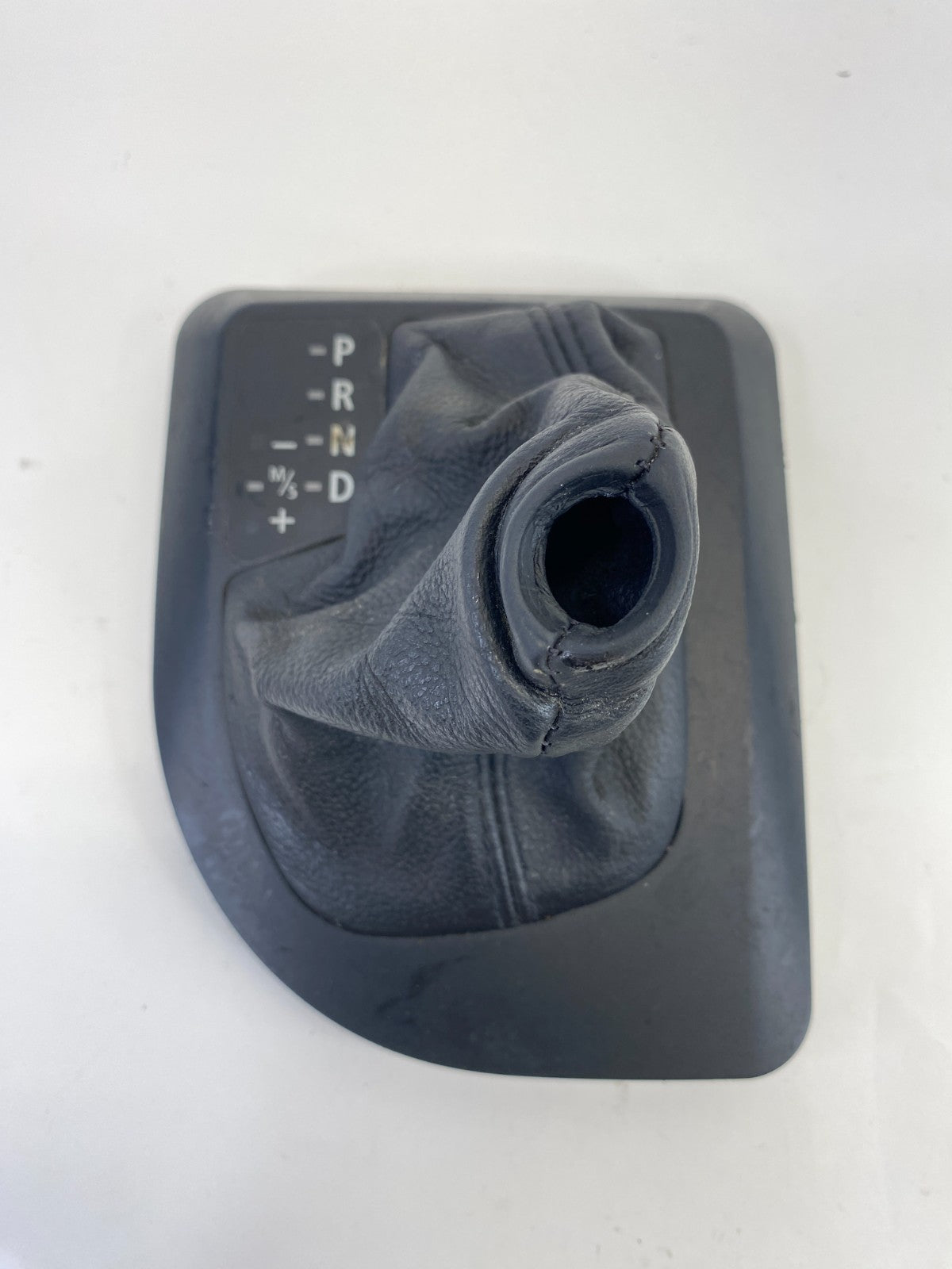 2006 2007 BMW 530xi Automatic Transmission Shifter Boot Cover Bezel OEM