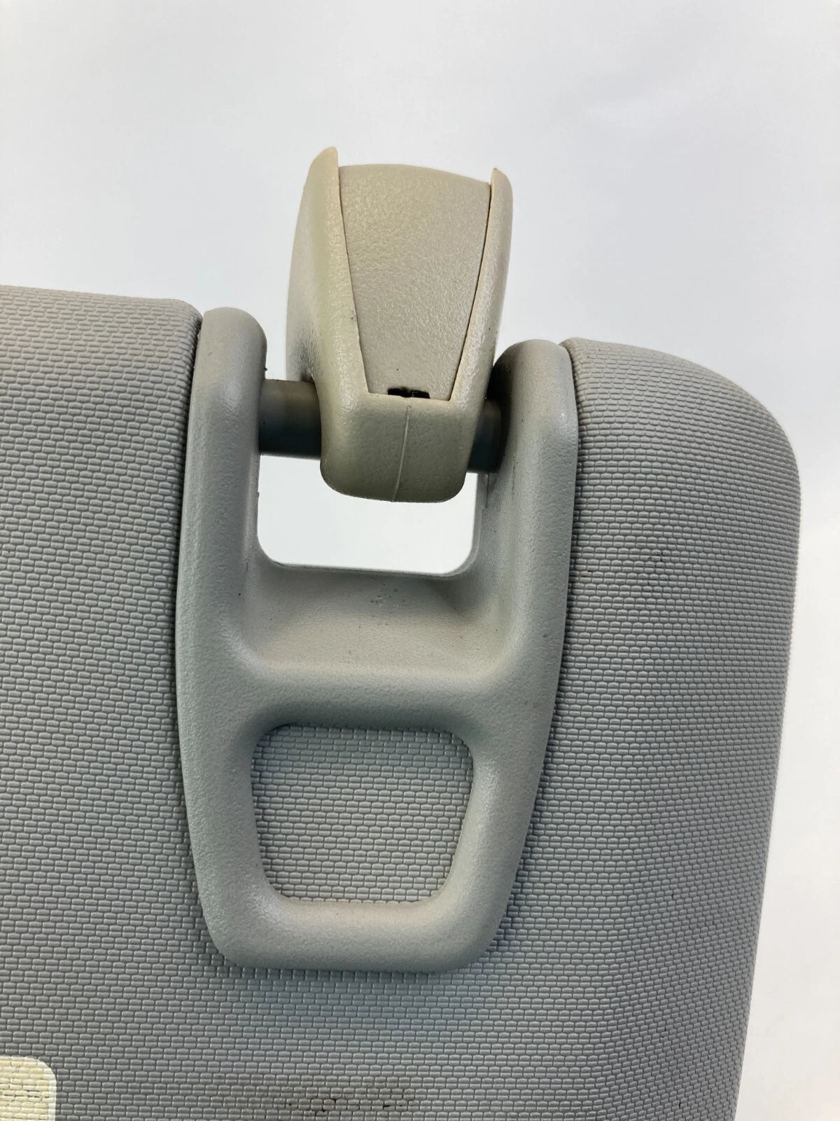 2011-2016 CHEVROLET CRUZE PASSENGER SUNVISOR RIGHT SUN VISOR SHADE OEM