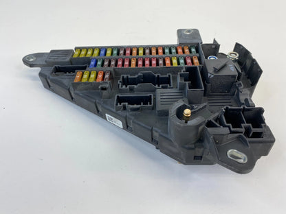 2006-2010 BMW 550I 4.8L AT REAR TRUNK POWER DISTRIBUTION FUSE RELAY BOX OEM