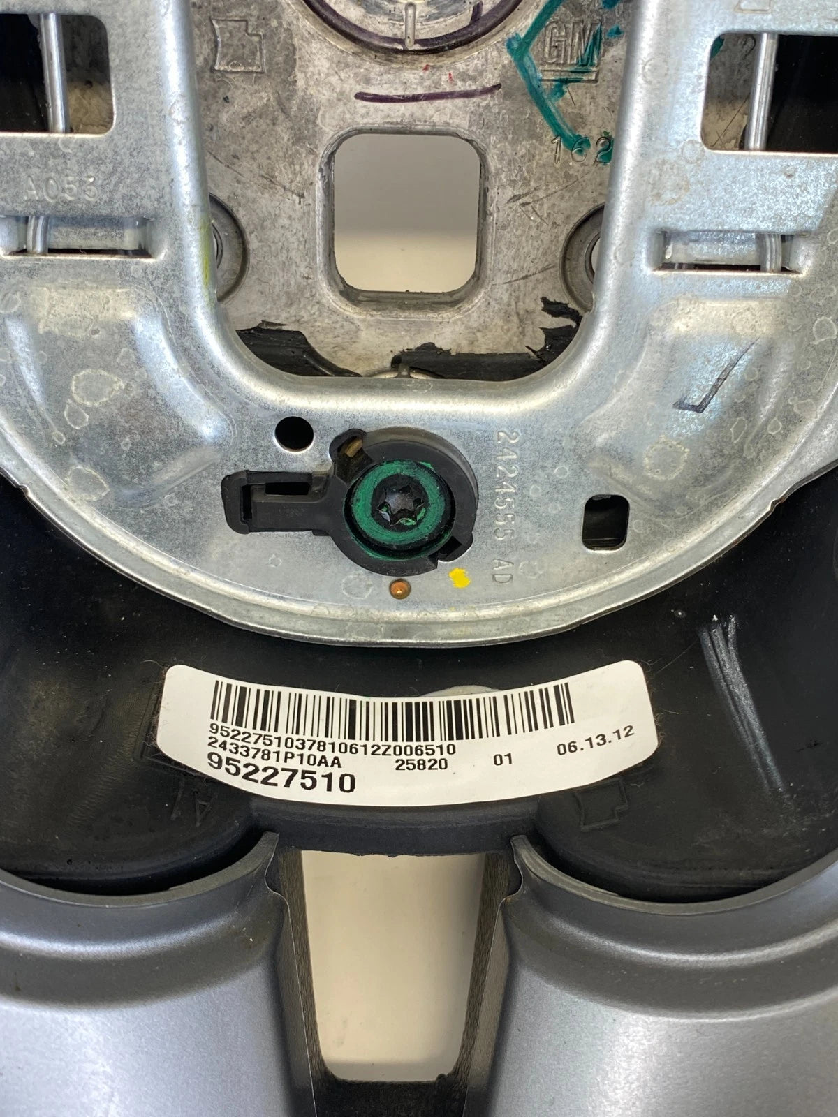 2011-2015 CHEVROLET CRUZE STEERING WHEEL RADIO & CRUISE CONTROL SWITCH 95227510