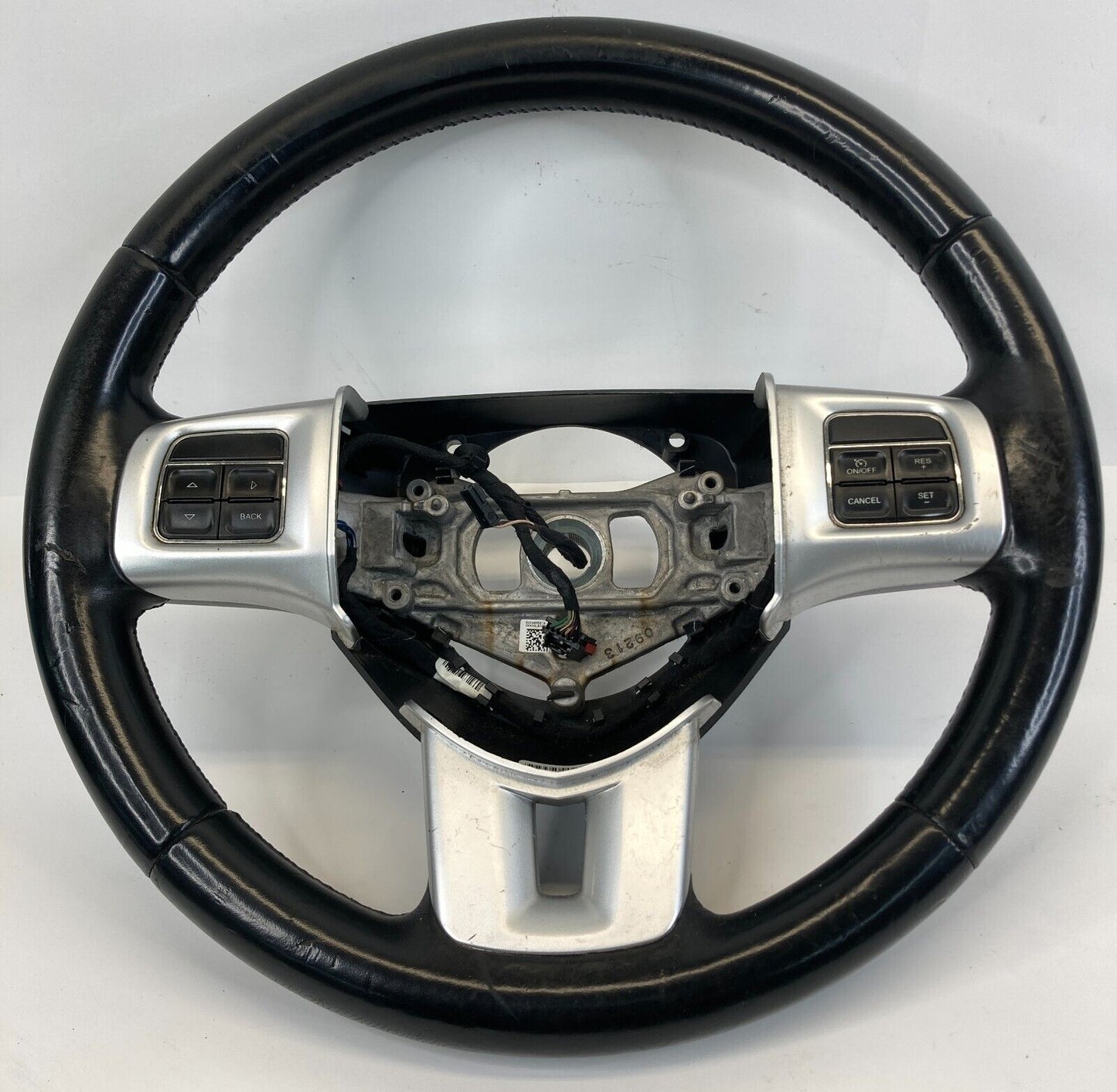 2011-2014 Dodge Charger A/T Steering Wheel W Audio 6 Cruise Controls 05057580AE