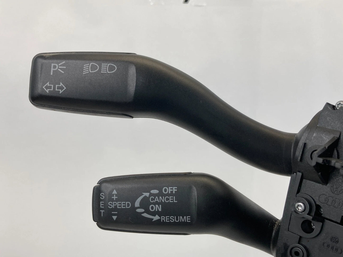 2006-2011 AUDI A6 STEERING COLUMN TURN SIGNAL HEADLAMP & CRUISE CONTROL SWITCH