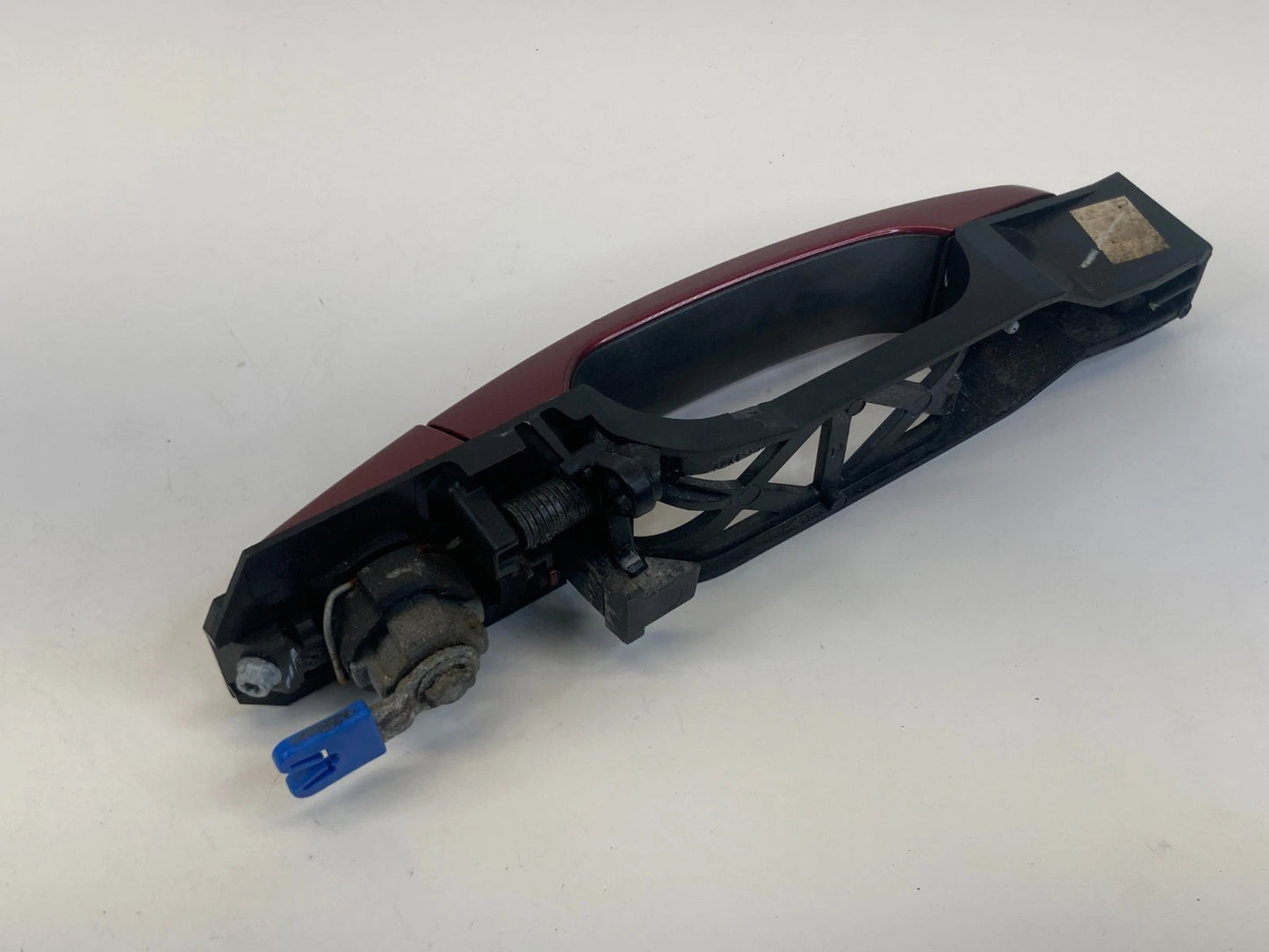 2010-2017 GMC TERRAIN FRONT LEFT DRIVER EXTERIOR DOOR HANDLE WITH KEY HOLE OEM