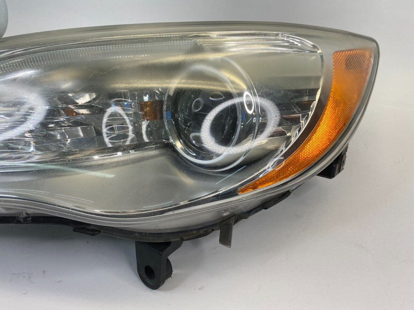 11-14 Chrysler 200 Sedan Left Driver Side Headlight Headlamp Halogen 05182591AA