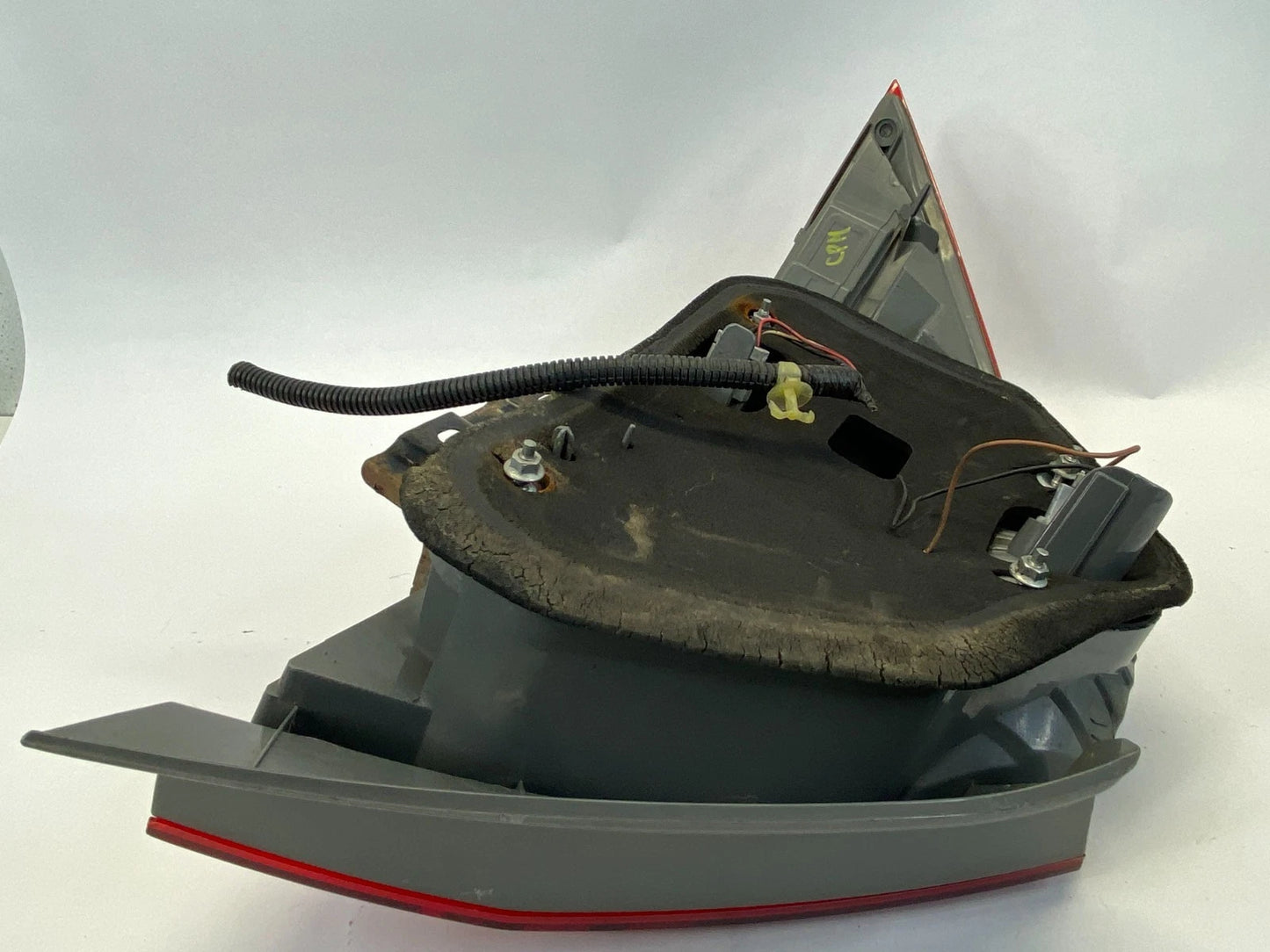 2006 2007 HONDA ACCORD SEDAN REAR RIGHT PASSENGER SIDE TAIL LIGHT LAMP TAILLIGHT