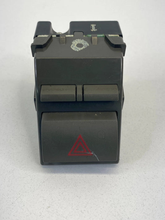 07-11 TOYOTA CAMRY CENTER DASH EMERGENCY HAZARD WARNING SWITCH 84332-06100 OEM
