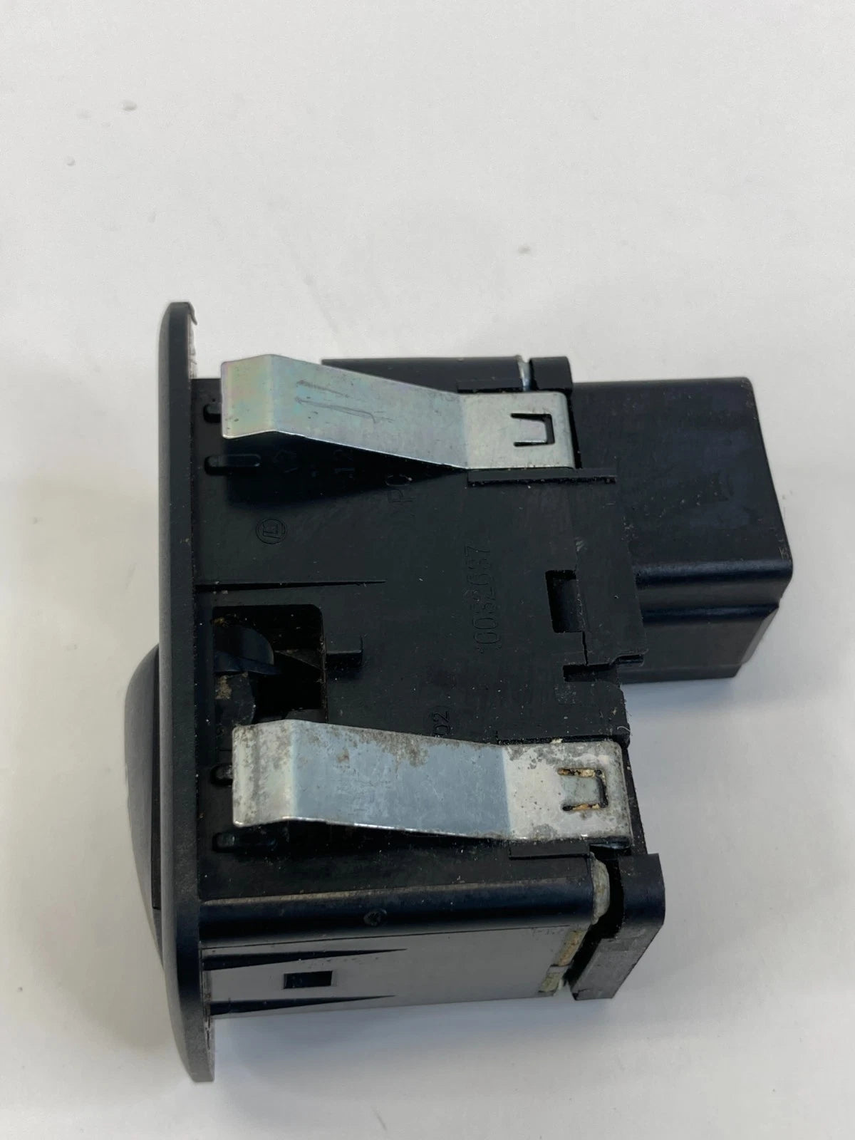 2011-2017 DODGE JOURNEY REAR LEFT BACK SIDE WINDOW CONTROL SWITCH 68080842AA OEM