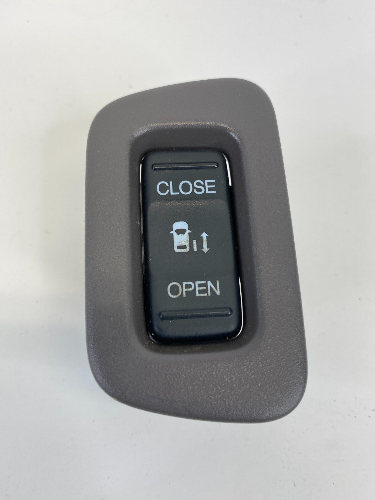 2011-2017 Honda Odyssey Rear Right Sliding Door Open Close Control Switch OEM