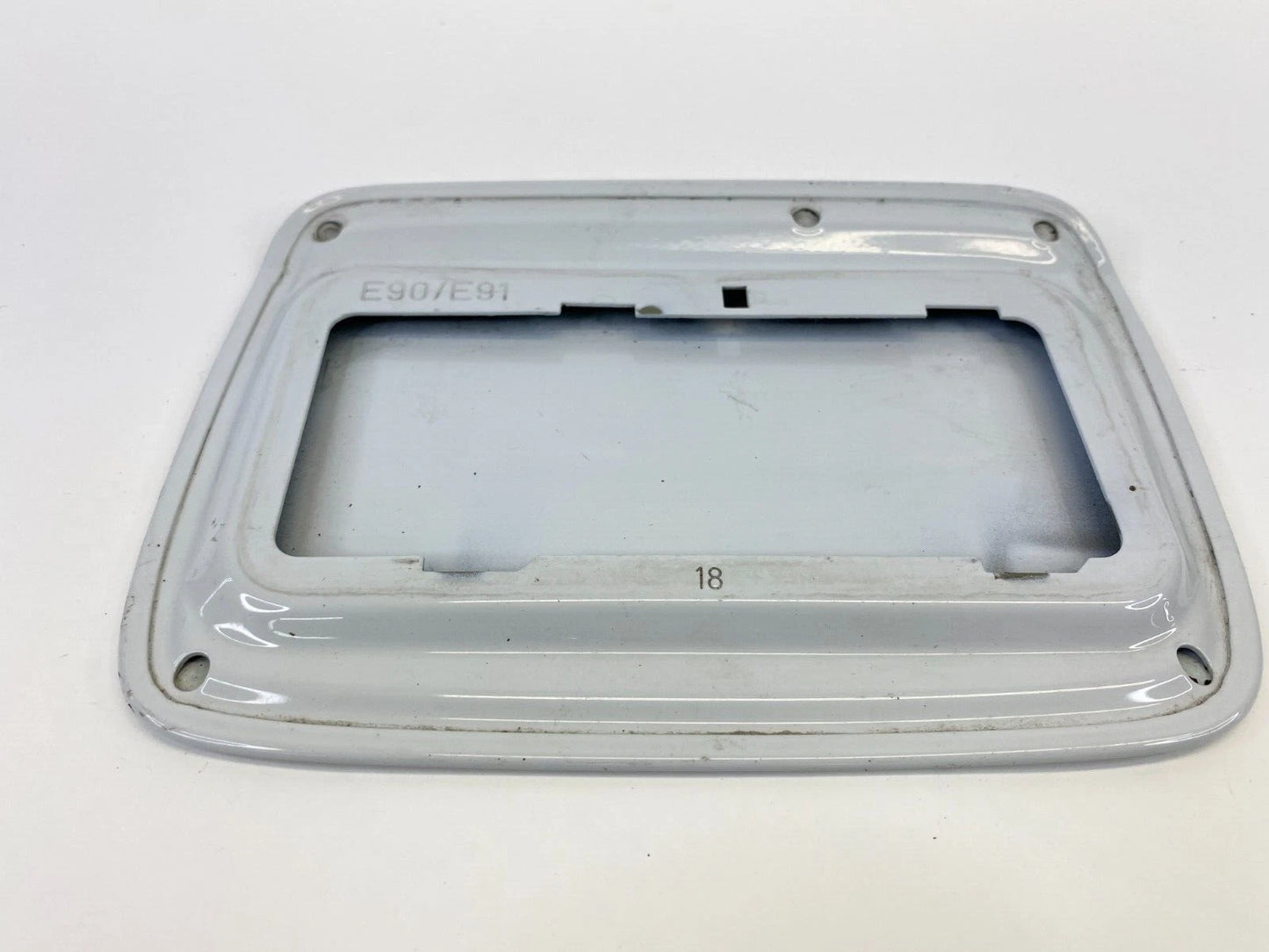2006 BMW 330XI E90 SEDAN FUEL FILLER TANK DOOR GAS LID COVER FLAP ASSEMBLY OEM