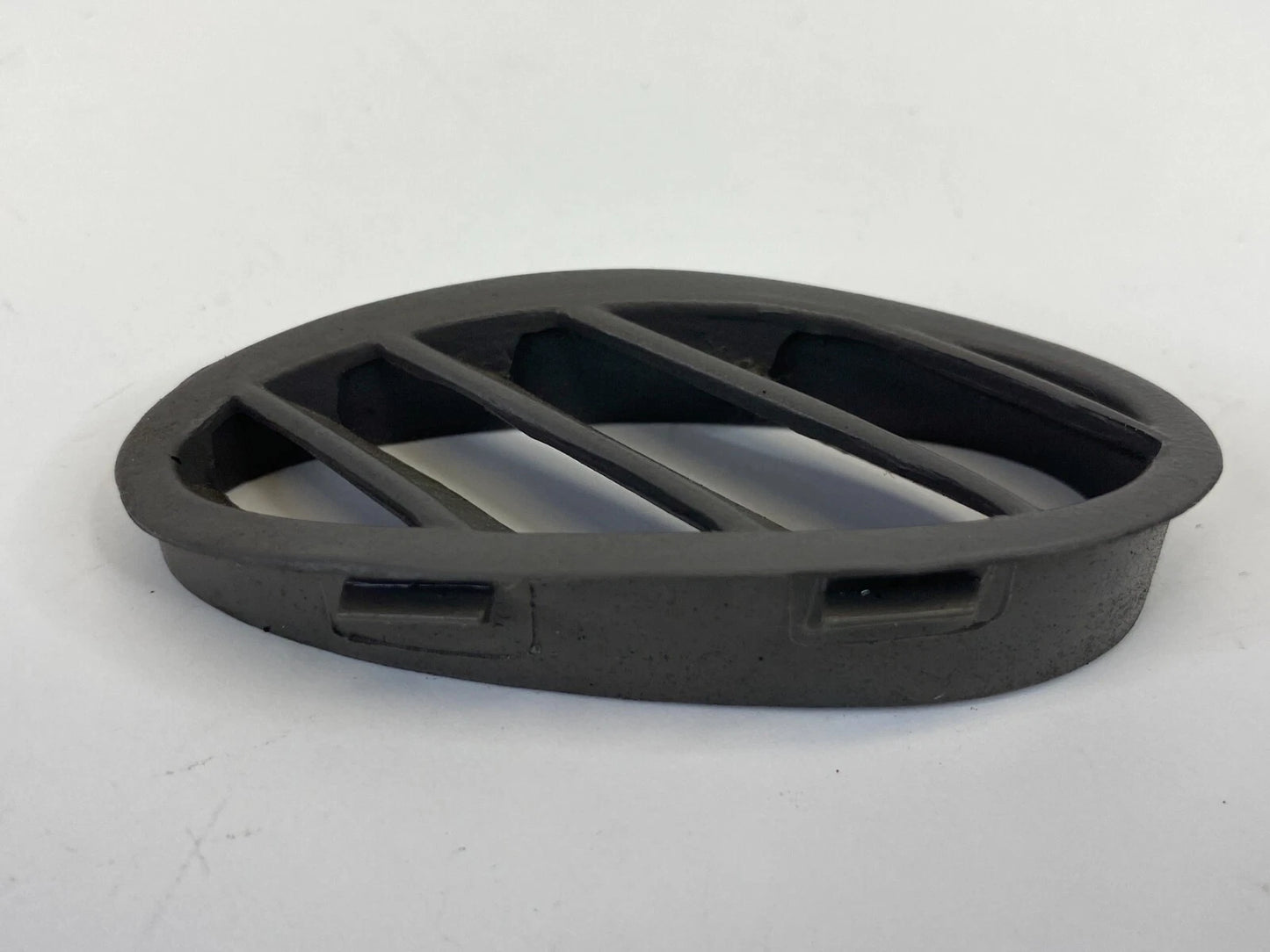 2001-2005 CHRYSLER PT CRUISER DASH A/C AIR VENT HEATER DEFROST GRILLE VENT OEM