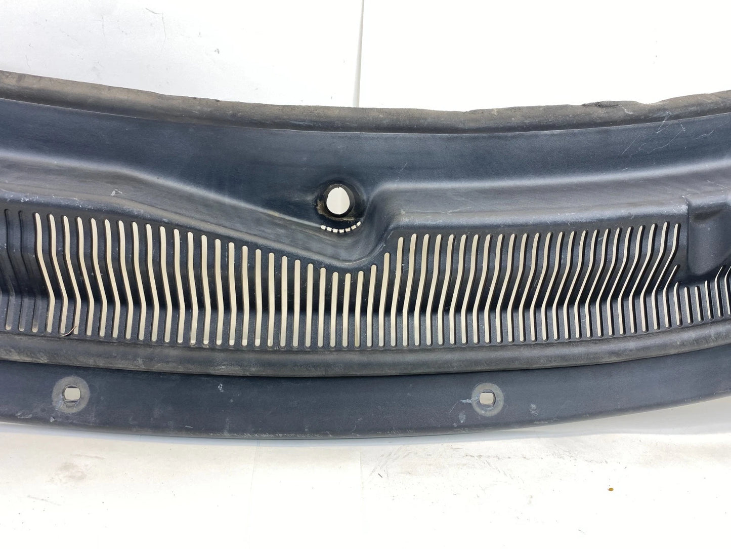 2011-2019 Ford Explorer 13-19 Police Utility Windshield Cowl Cover Panel Grille