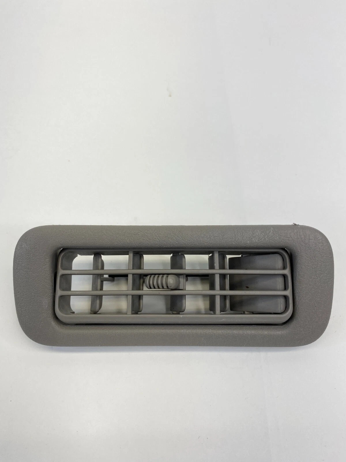 2001-2007 TOYOTA SEQUOIA REAR RH ROOF AC AIR VENT GRILLE GREY OEM 88570-0C010