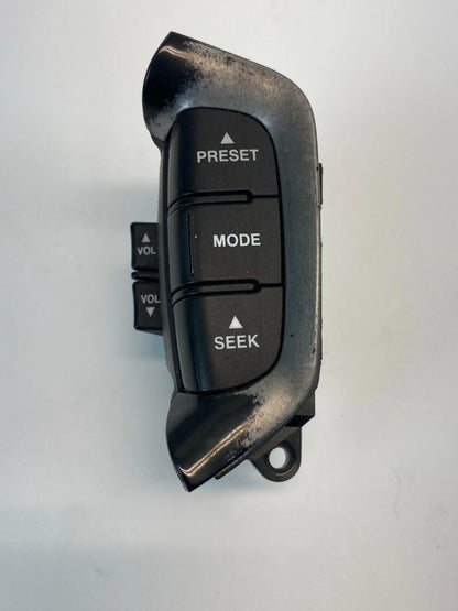 06-08 KIA OPTIMA EX SEDAN 2.4 STEERING WHEEL RADIO AUDIO VOLUME CONTROL SWITCH