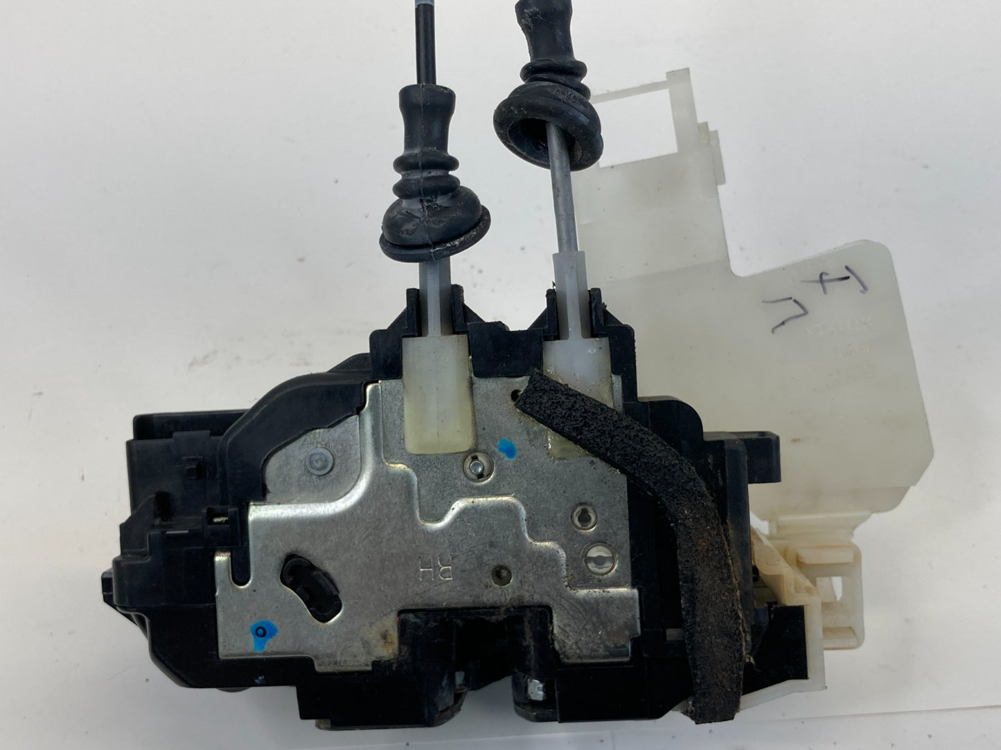 2008-2010 Hyundai Sonata Front Right Passenger Door Lock Latch Actuator OEM