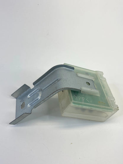 2000 2001 MAZDA MPV VAN AUTO CRUISE CONTROL BOX MODULE LC62-66-320-C OEM