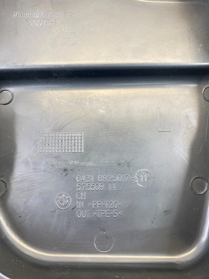 2006 BMW 330xi Left & Right Side Cowl Cabin Air Duct Housing Cover 64316925018