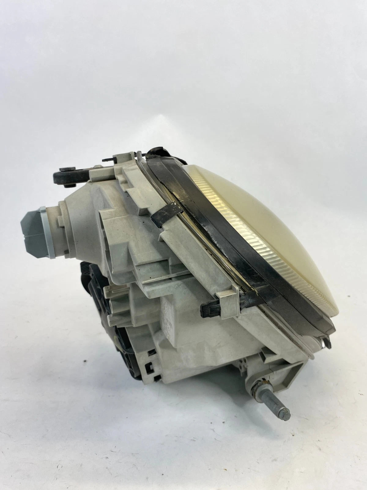 2001-2005 MERCEDES C240 RIGHT PASSENGER SIDE HALOGEN HEADLIGHT ASSEMBLY OEM