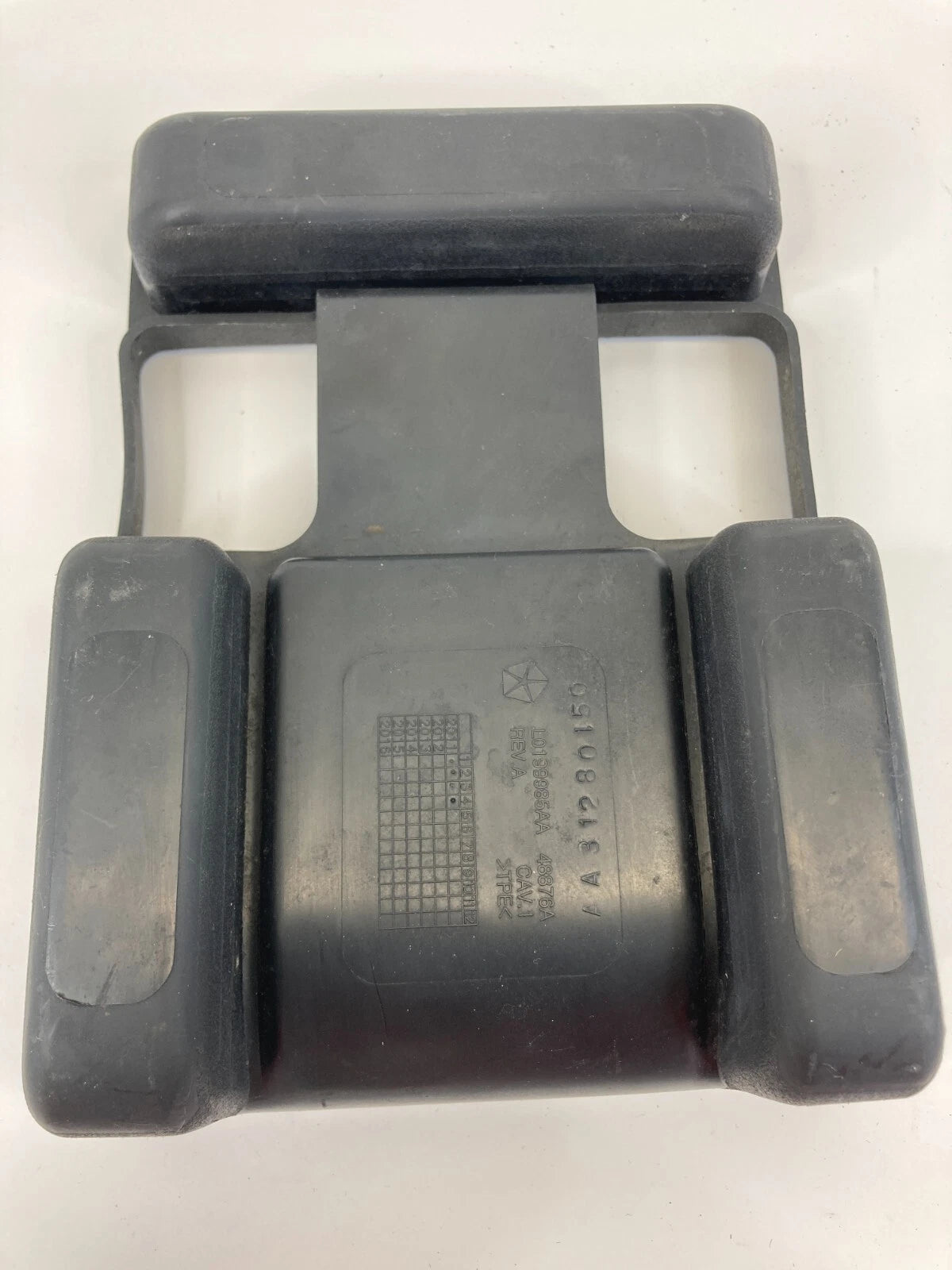 2011 12 13 2014 DODGE CHARGER CENTER CONSOLE STORAGE TRAY AA31280150 OEM