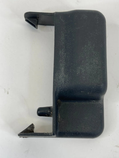 2000-2006 CHEVROLET TAHOE GMC YUKON FRONT LEFT SEAT ADJUSTER COVER TRIM 15763293