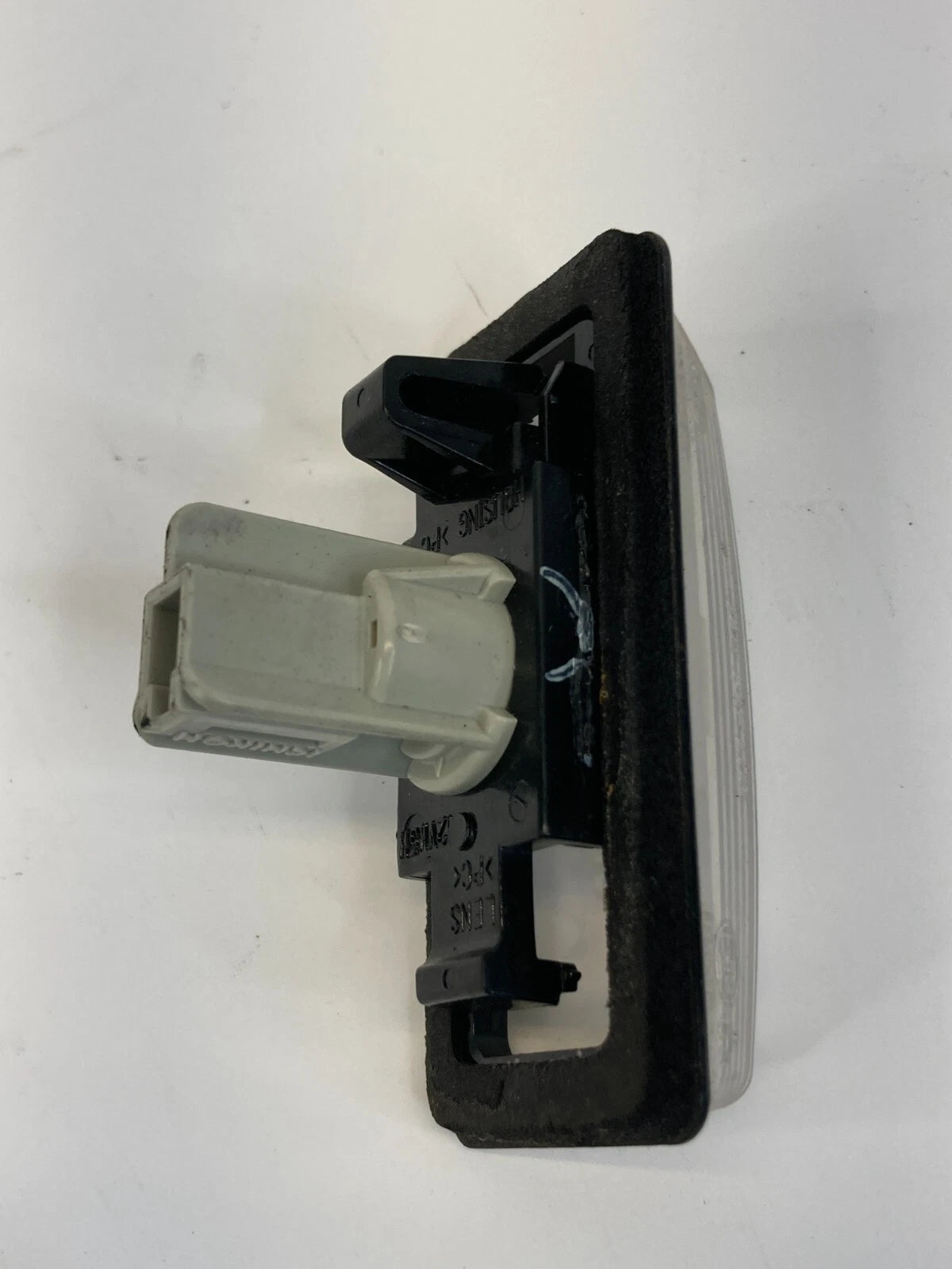 2008-2013 NISSAN ROGUE 14-15 ROGUE SELECT TRUNK LICENSE PLATE LAMP LIGHT OEM