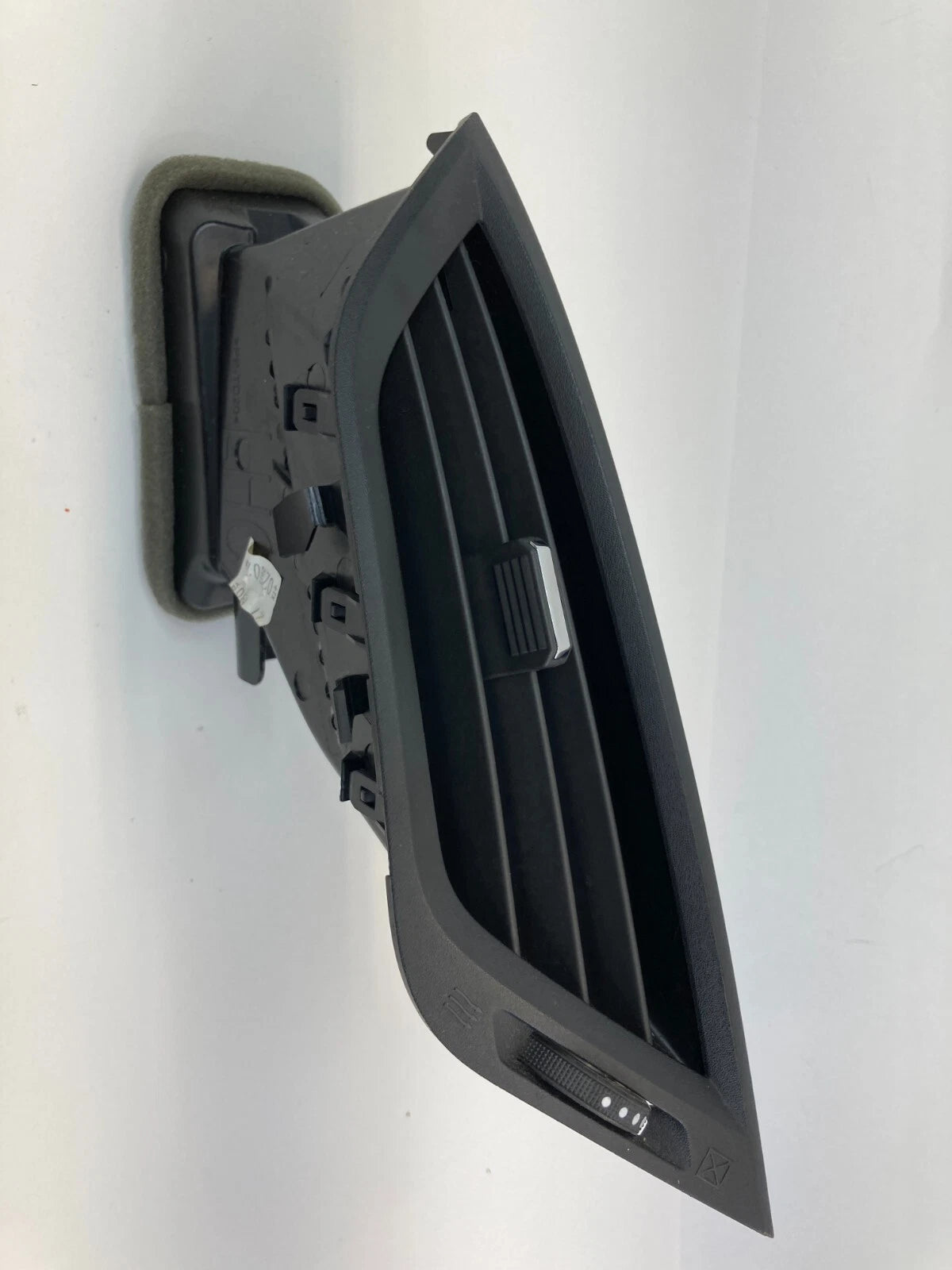 2010-2017 CHEVROLET EQUINOX DASH CENTER LEFT SIDE AC AIR VENT GRILLE 2880745 OEM