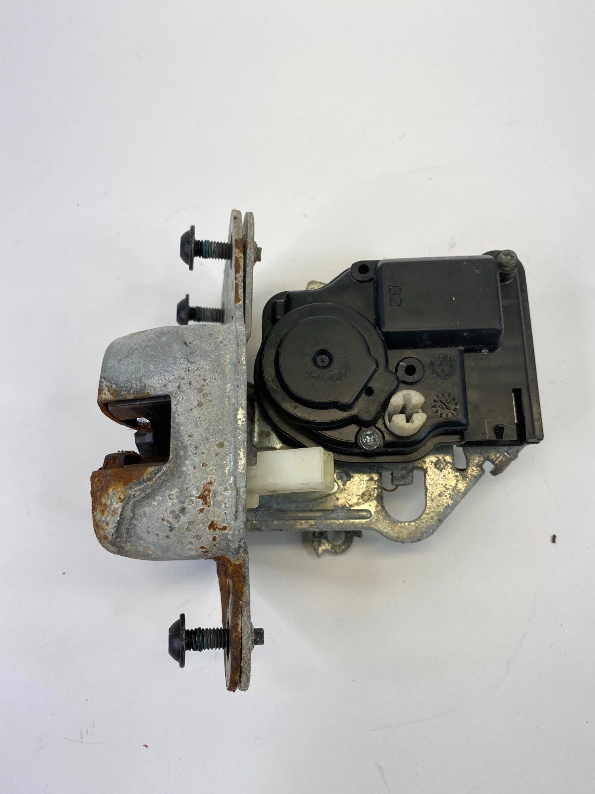 2007-2011 DODGE NITRO REAR TRUNK DECK LID LIFGATE LATCH LOCK RELEASE ACTUATOR