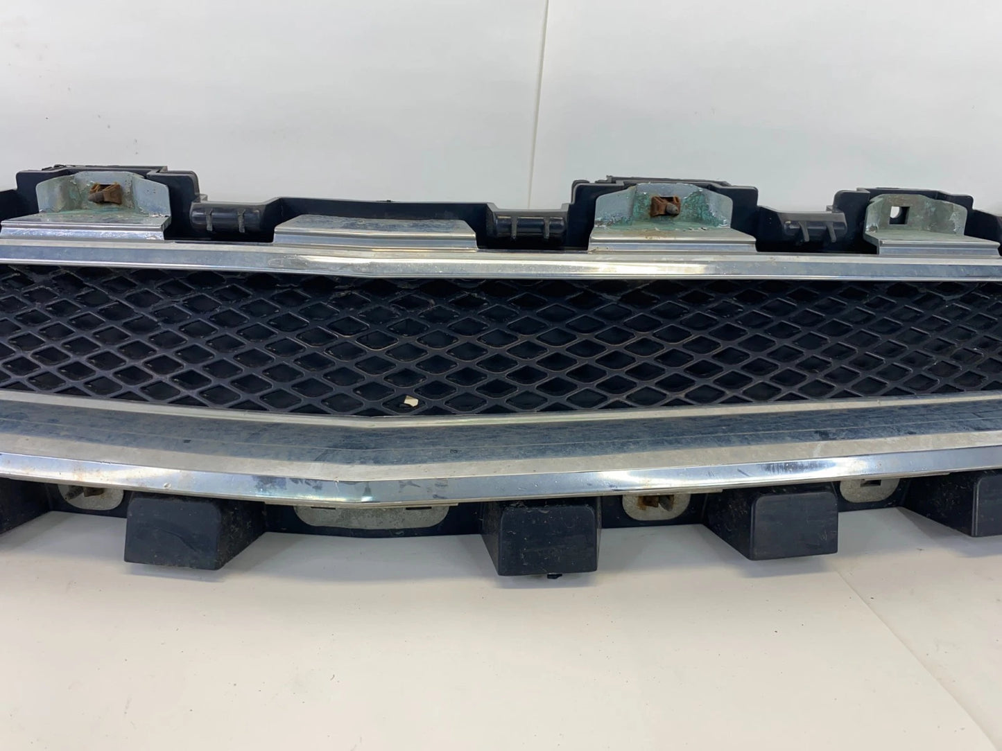 2008-2012 CHEVROLET MALIBU FRONT BUMPER UPPER GRILL GRILLE CHROME 15823700 OEM