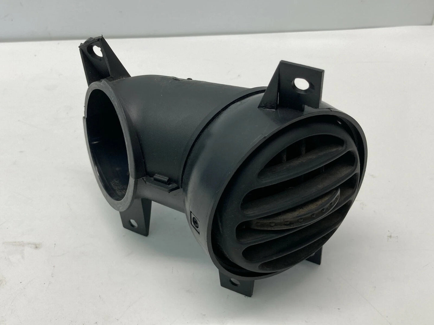 97-99 HYUNDAI TIBURON FRONT RIGHT DASH AC AIR VENT DUCT GRILL OUTLET 97491-27000