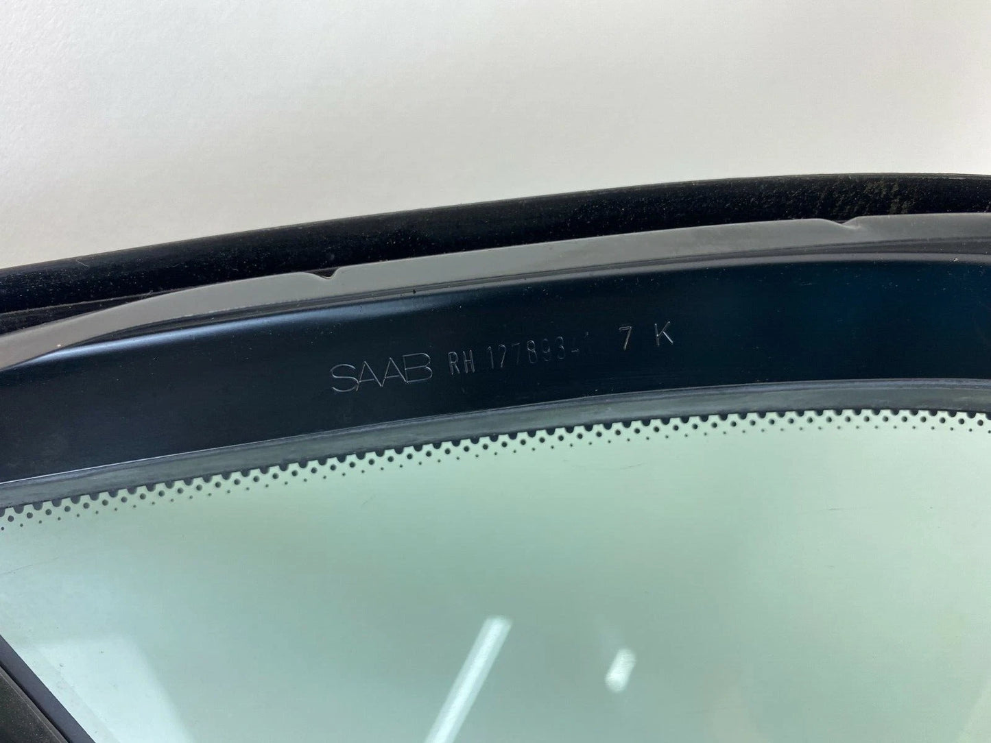 2003-2011 SAAB 9-3 REAR RIGHT PASSENGER SIDE QUARTER WINDOW GLASS 12789341 OEM