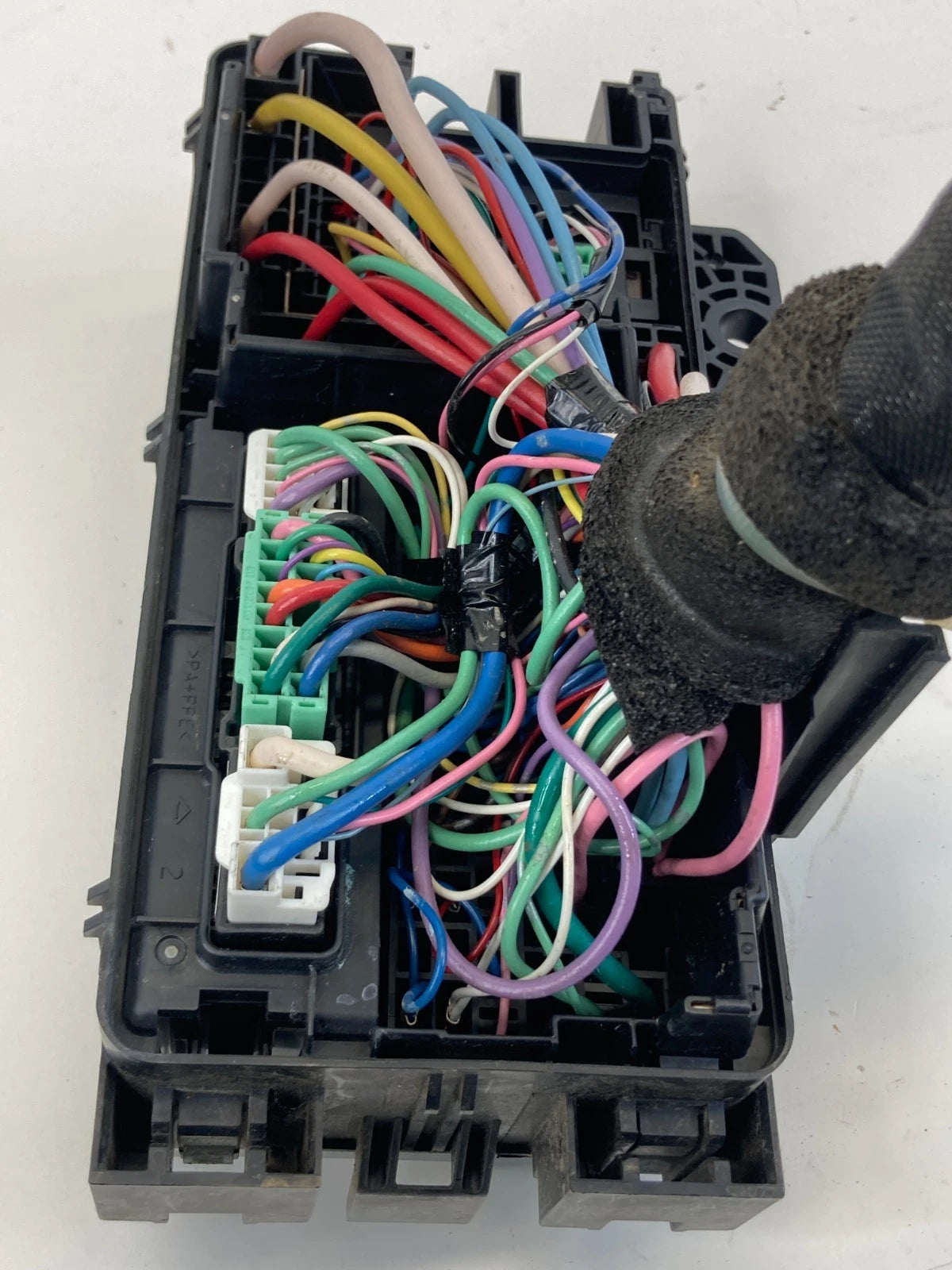 2013-2017 HONDA ACCORD 2.4L L4 ENGINE COMPARTMENT FUSE BOX RELAY JUNCTION UNIT