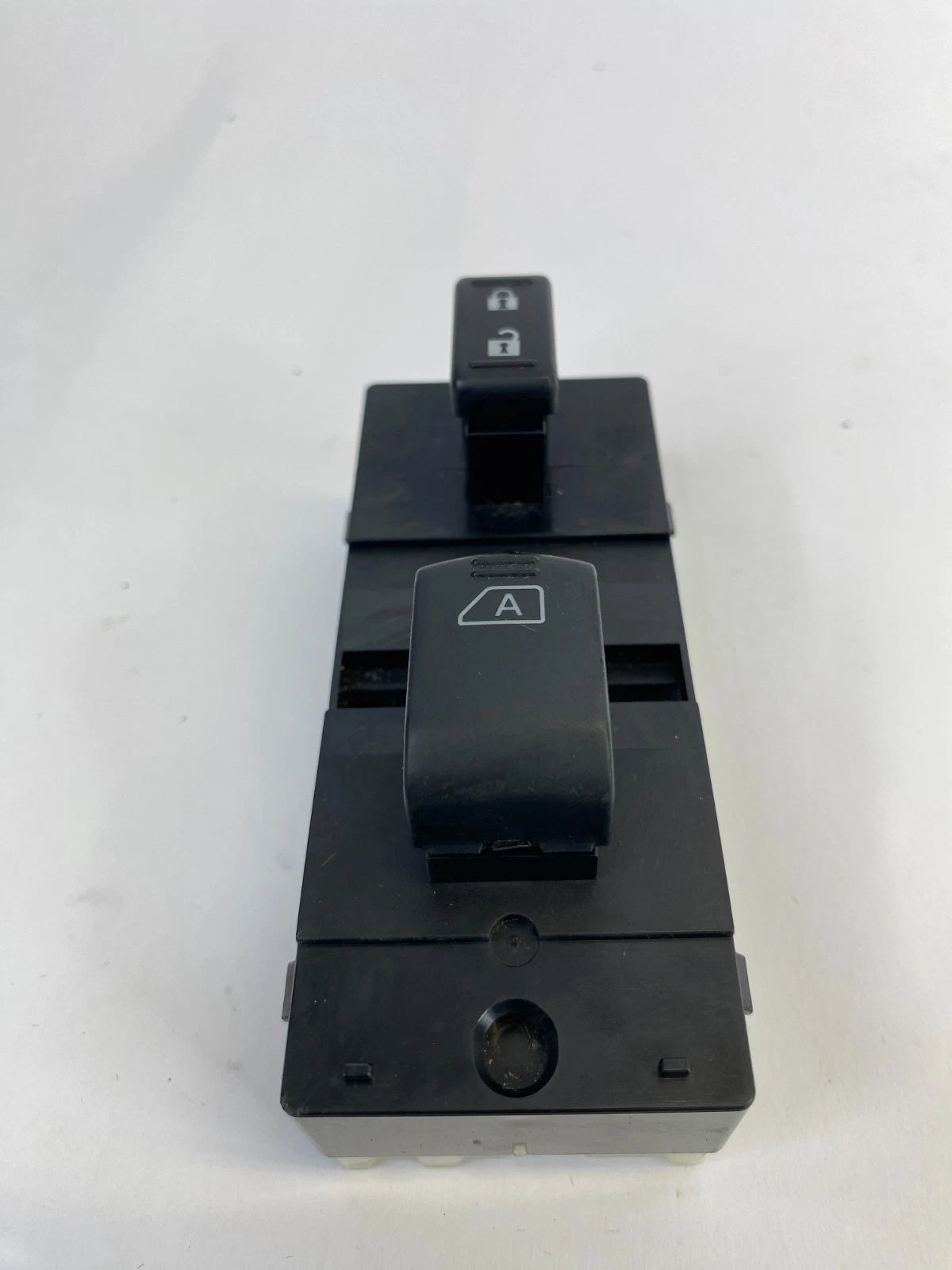 2003-2007 INFINITI G35 FRONT RIGHT PASSENGER DOOR WINDOW SWITCH 25411-JK40A OEM