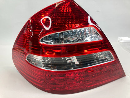 03-06 Mercedes Benz E320 Sedan Rear Left Driver Side Tail Light Lamp A2118200364