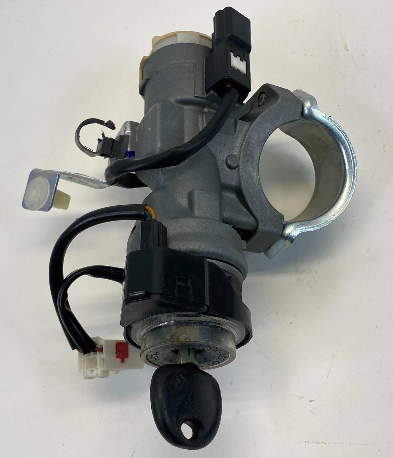 2010-2013 KIA FORTE AUTOMATIC TRANS IGNITION SWITCH LOCK CYLINDER W KEY OEM
