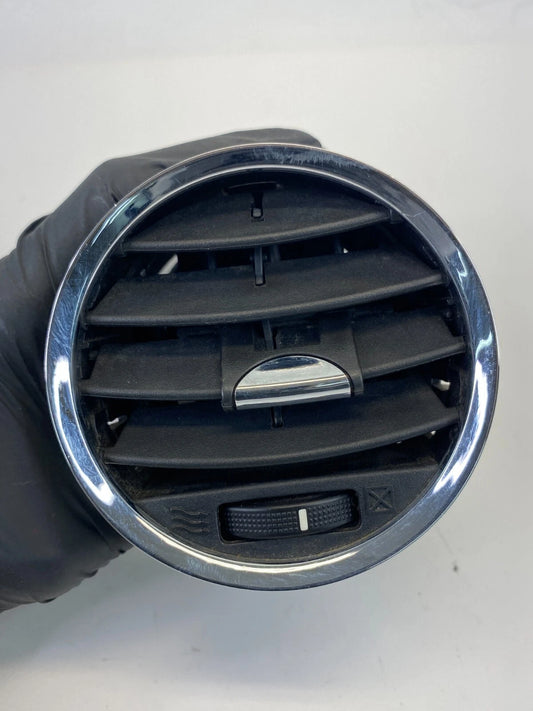 2012-2015 CHEVY CAPTIVA CENTER DASH RIGHT SIDE A/C AIR VENT OUTLET GRILLE OEM