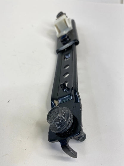 2012-2017 KIA RIO HATCHBACK FRONT LEFT DRIVER SEAT BELT HEIGHT ADJUSTER ASSEMBLY