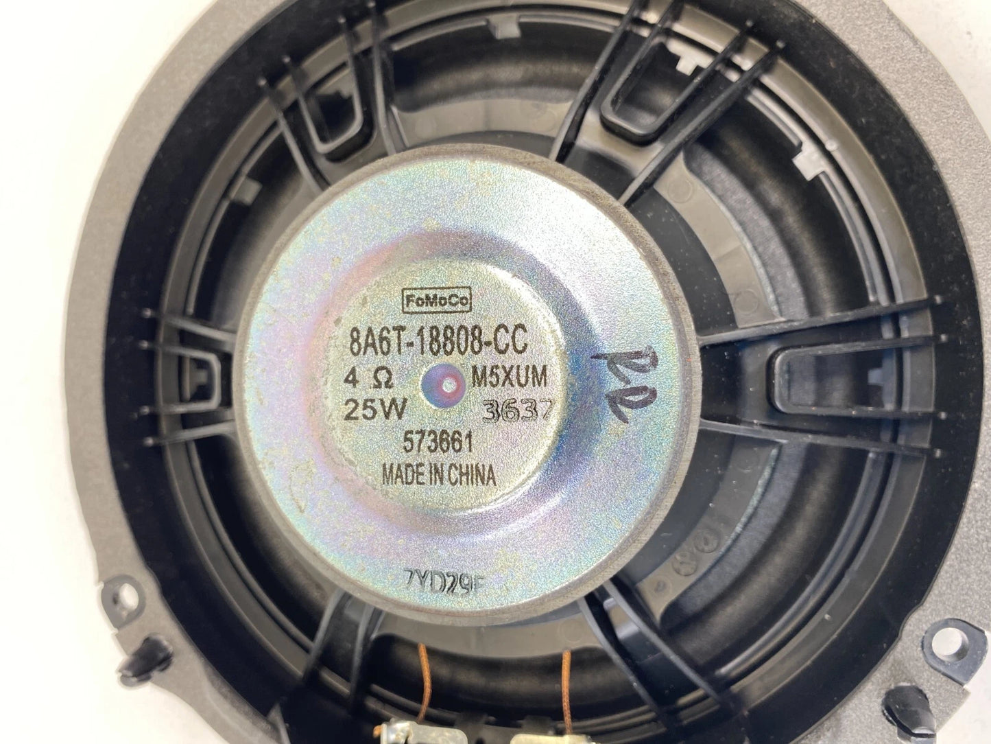 2015-2018 FORD FOCUS HATCHBACK REAR RIGHT DOOR PANEL SPEAKER ASSY 8A6T-18808-CC