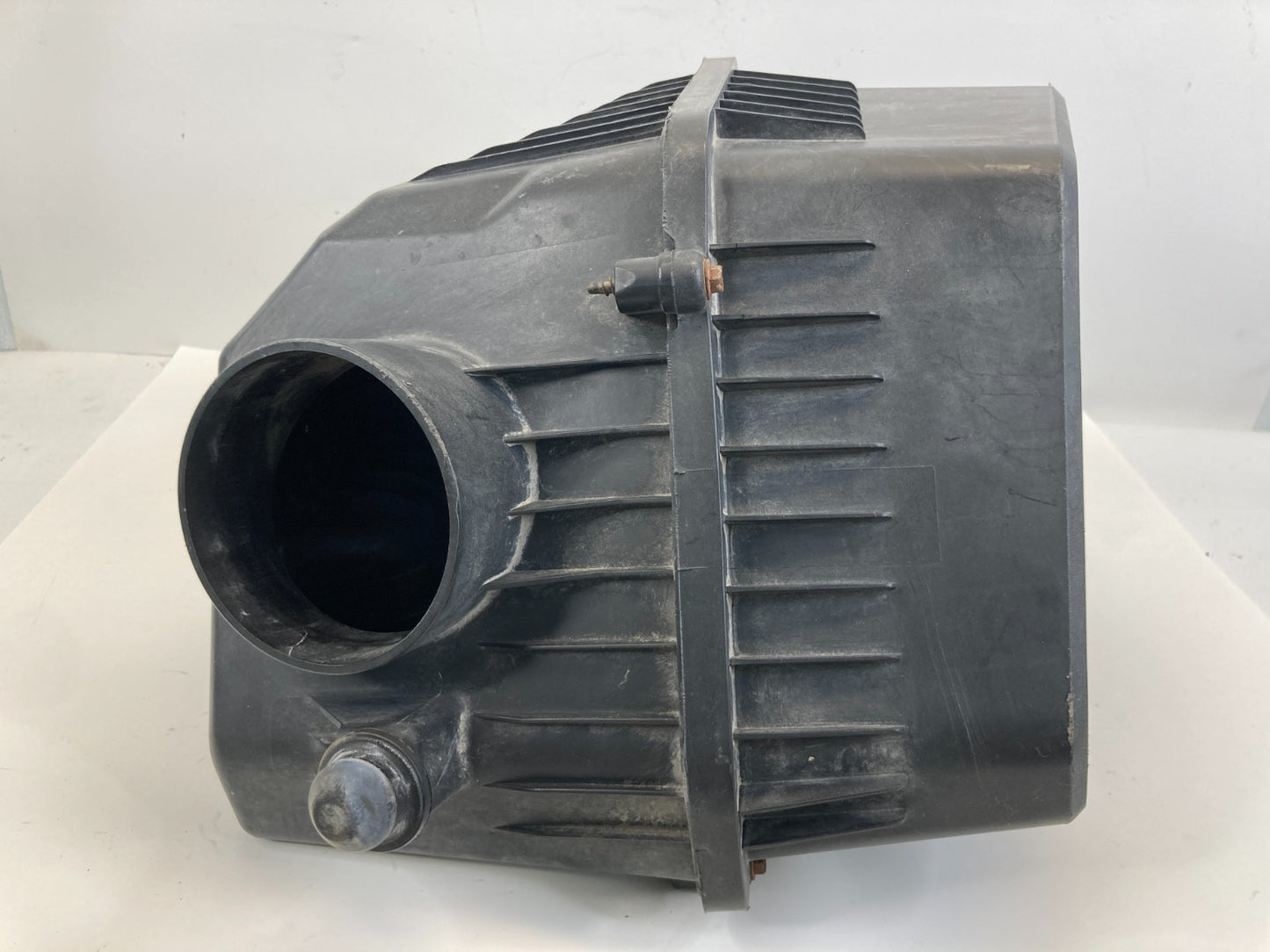 2012-2015 Chevy Equinox 12-17 GMC Terrain 2.4 Air Box Intake Cleaner Box Assy