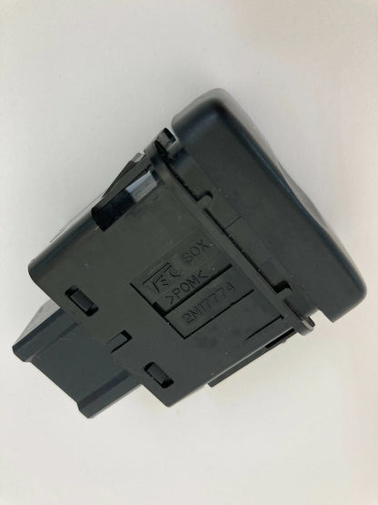 1999-2004 HONDA ODYSSEY DOOR DOME LIGHT LAMP OFF CONTROL SWITCH BUTTON 2M17774