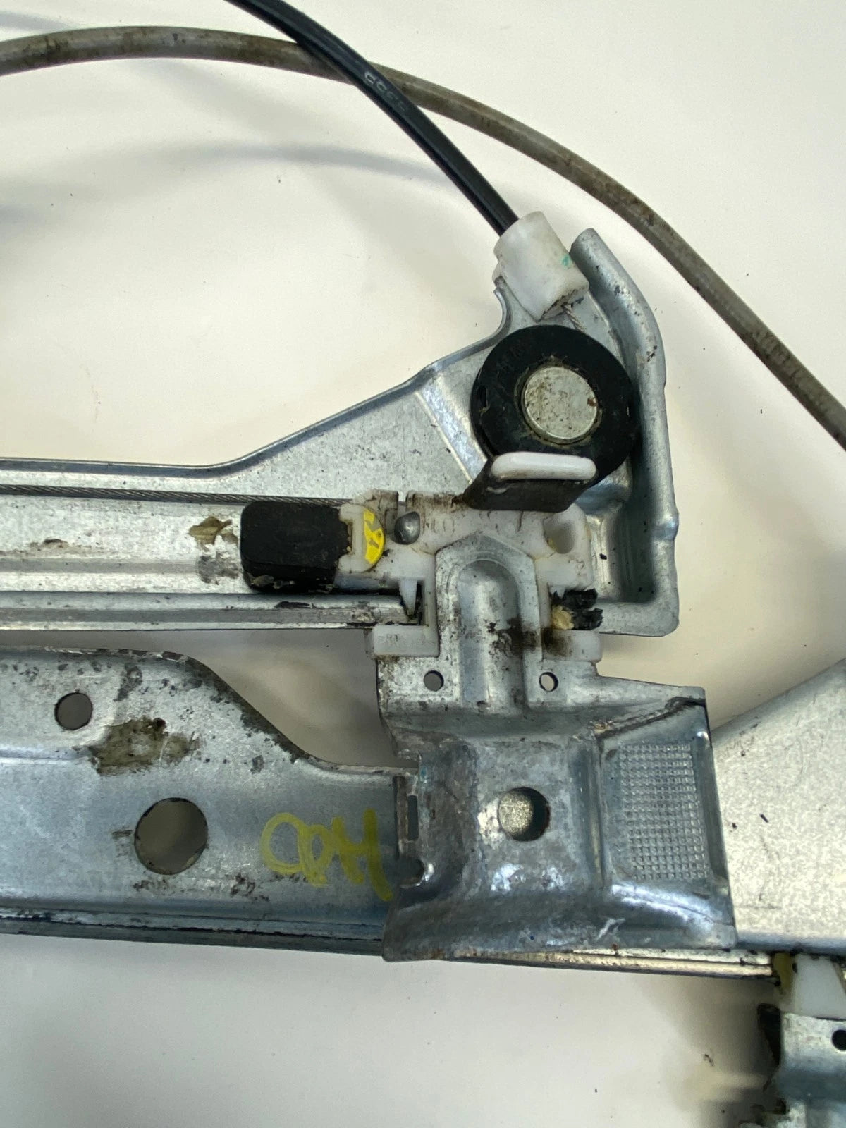 2006-2011 CHEVROLET HHR FRONT RIGHT SIDE POWER WINDOW REGULATOR WITH MOTOR OEM
