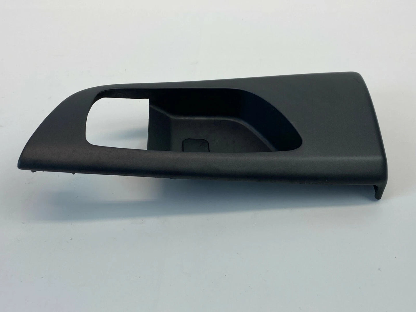 06-08 KIA OPTIMA REAR RIGHT INTERIOR DOOR HANDLE COVER BEZEL TRIM 836212G000 OEM