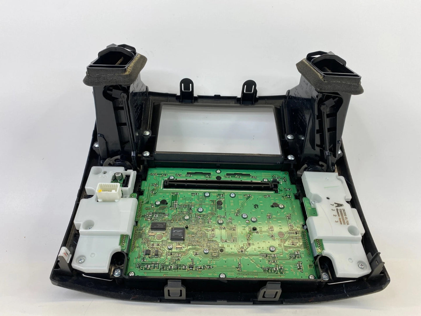 06-08 INFINITI FX35 DASHBOARD RADIO NAVIGATION PLAYER CLIMATE CONTROL BEZEL TRIM