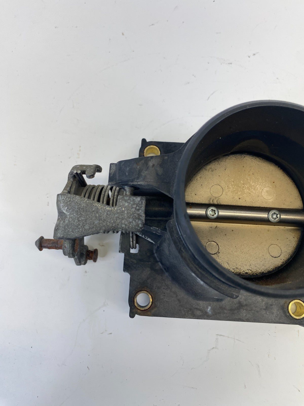 2005-2007 Ford Escape Mercury Mariner 2.3L Throttle Body Throttle Valve