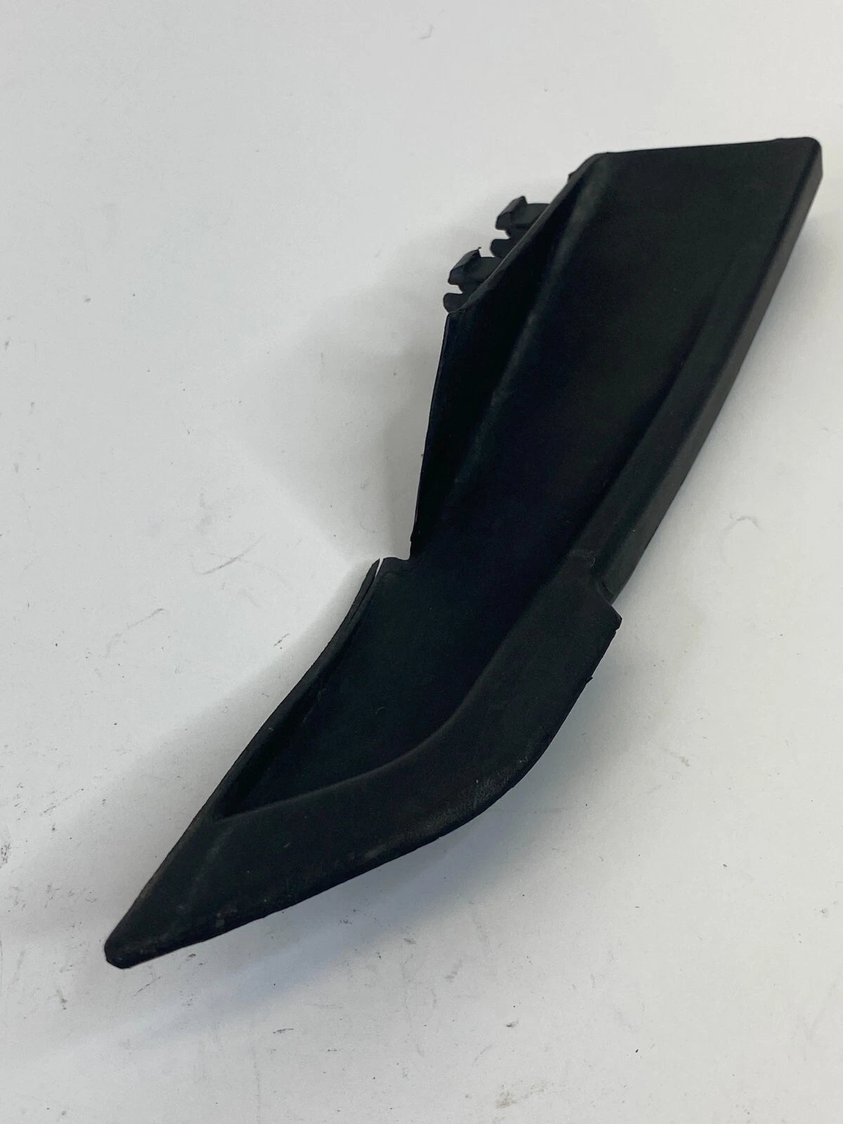 11-16 HYUNDAI ELANTRA SEDAN RIGHT SIDE WINDSHIELD COWL COVER TOP TRIM 86154-3Y00