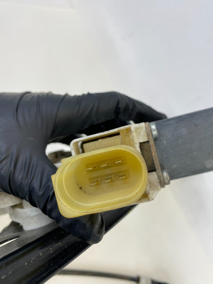 2006 BMW 330xi 330i Front Right Door Power Window Regulator Motor 0130822227