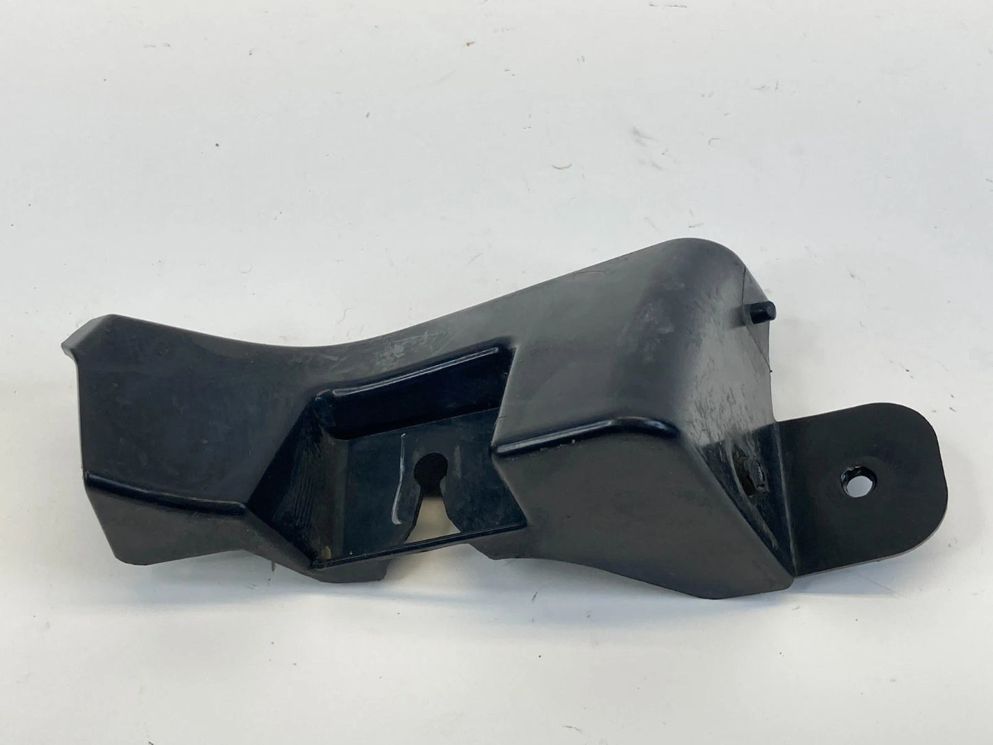 11-15 FORD EXPLORER POLICE INTERCEPTOR UTILITY REAR LEFT BUMPER BRACKET MOUNT