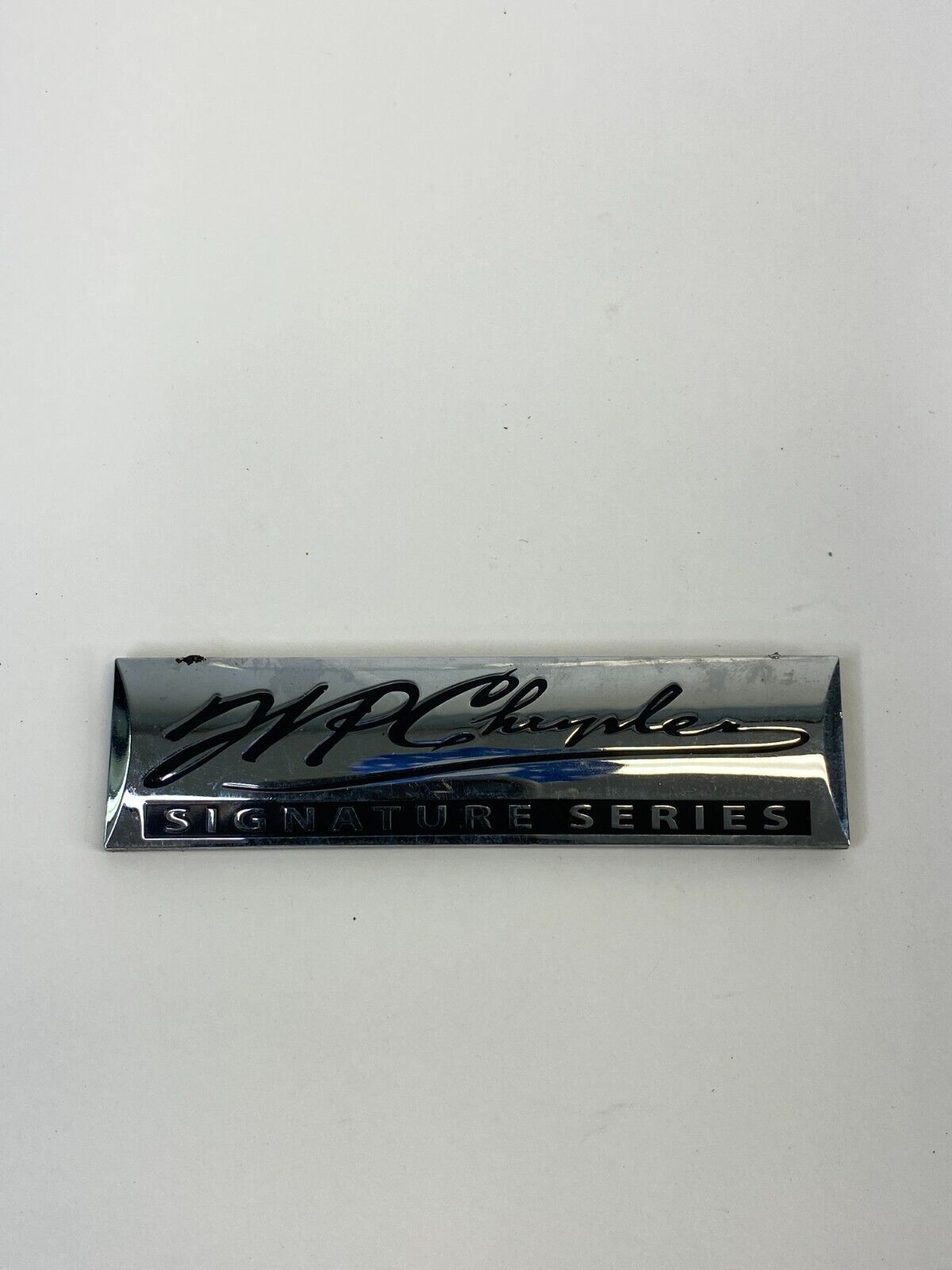 2005-2010 Chrysler 300 Sedan Signature Series Nameplate Badge Logo Ornament OEM