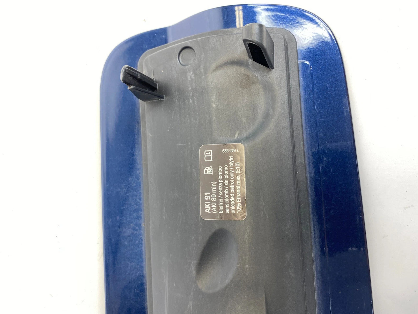 2011-2017 BMW X3 F25 FUEL FILLER DOOR GAS TANK COVER W/ ACTUATOR & POCKET OEM