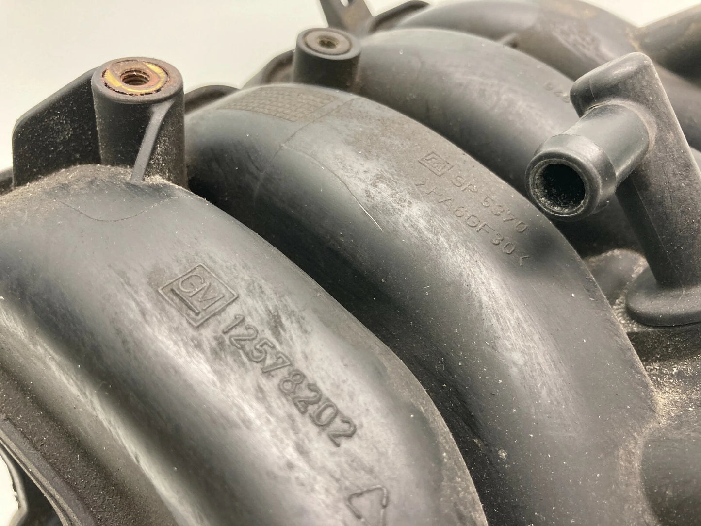 06 07 PONTIAC G6 07 SATURN VUE 2.4L L4 AT INTAKE MANIFOLD ASSEMBLY 12578202 OEM