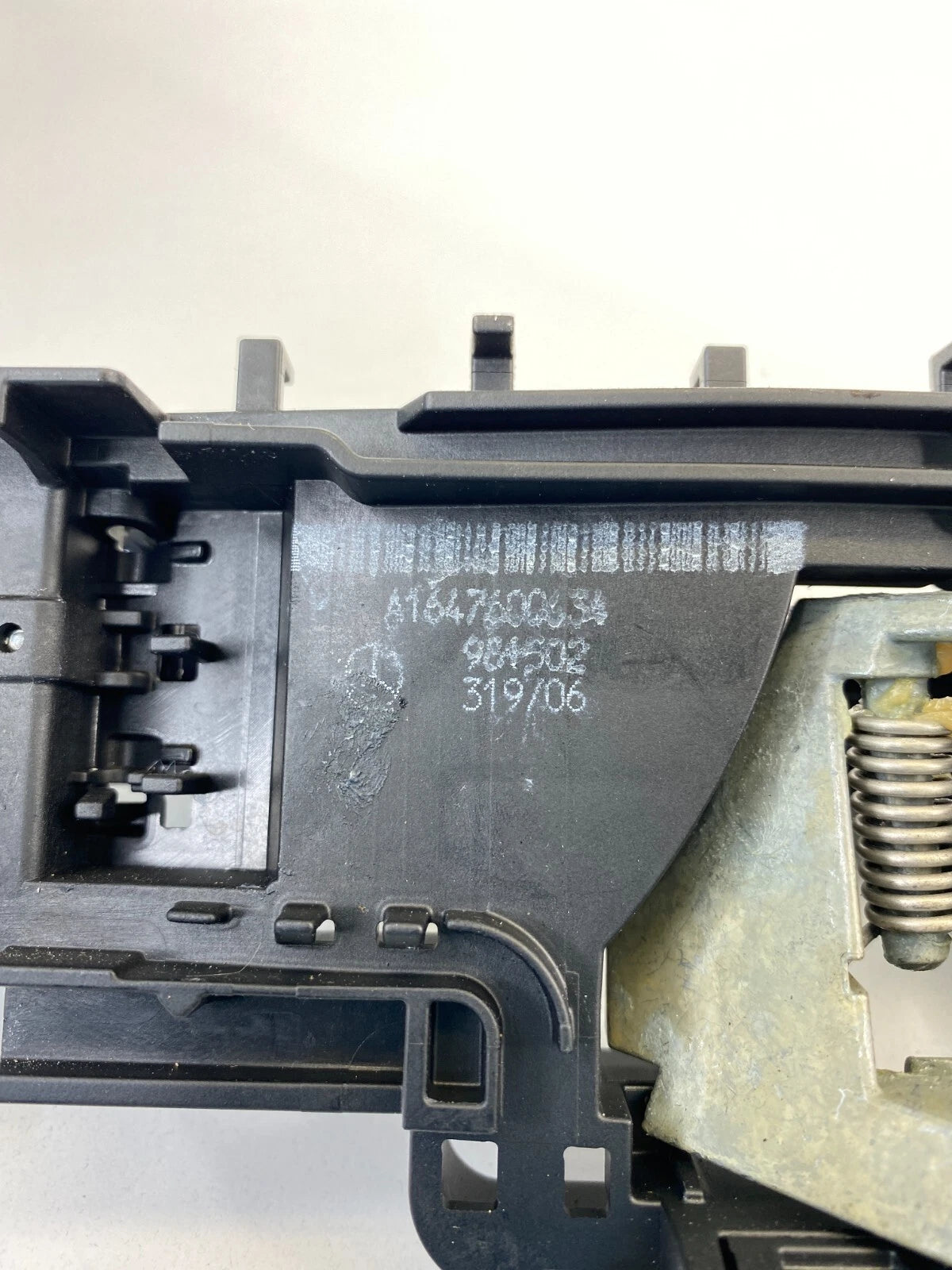 06-11 MERCEDES-BENZ ML350 REAR RIGHT EXTERIOR DOOR HANDLE ASSY A1647600034 OEM