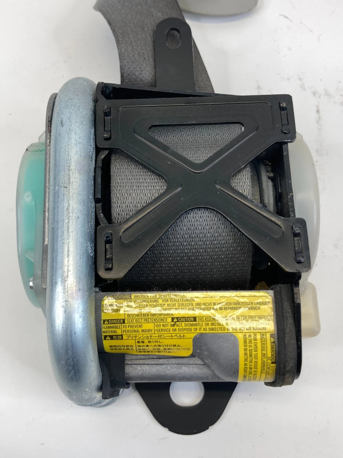 2011 2012 TOYOTA AVALON FRONT LEFT DRIVER SIDE SEAT BELT RETRACTOR OEM